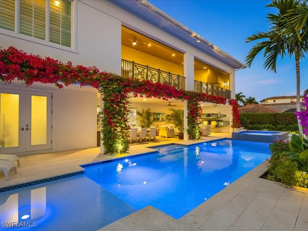 360 Heron Avenue Naples FL 34108