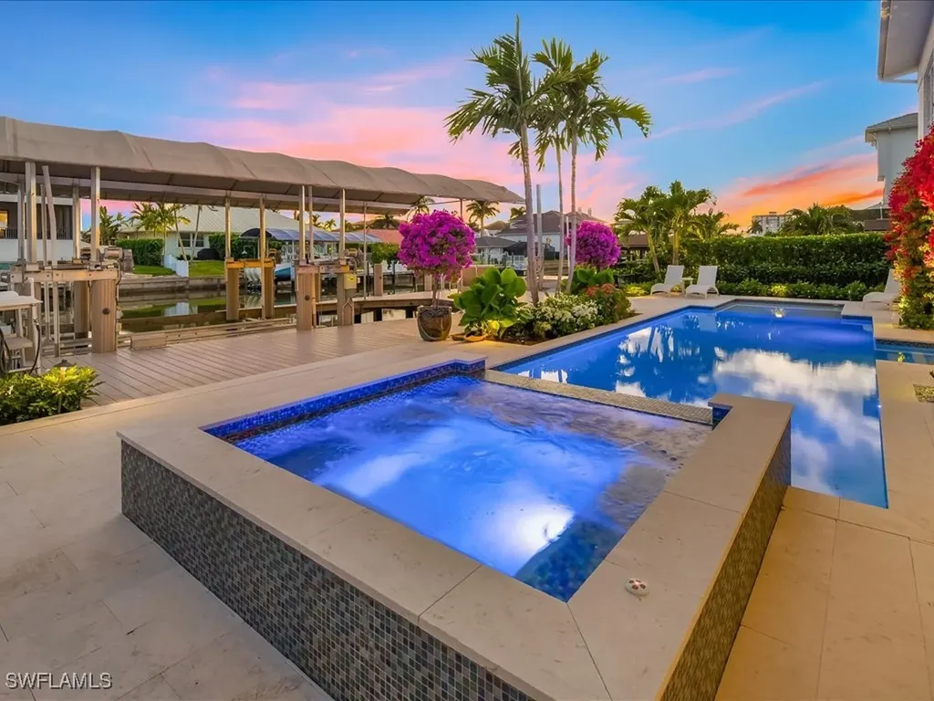 360 Heron Avenue Naples FL 34108