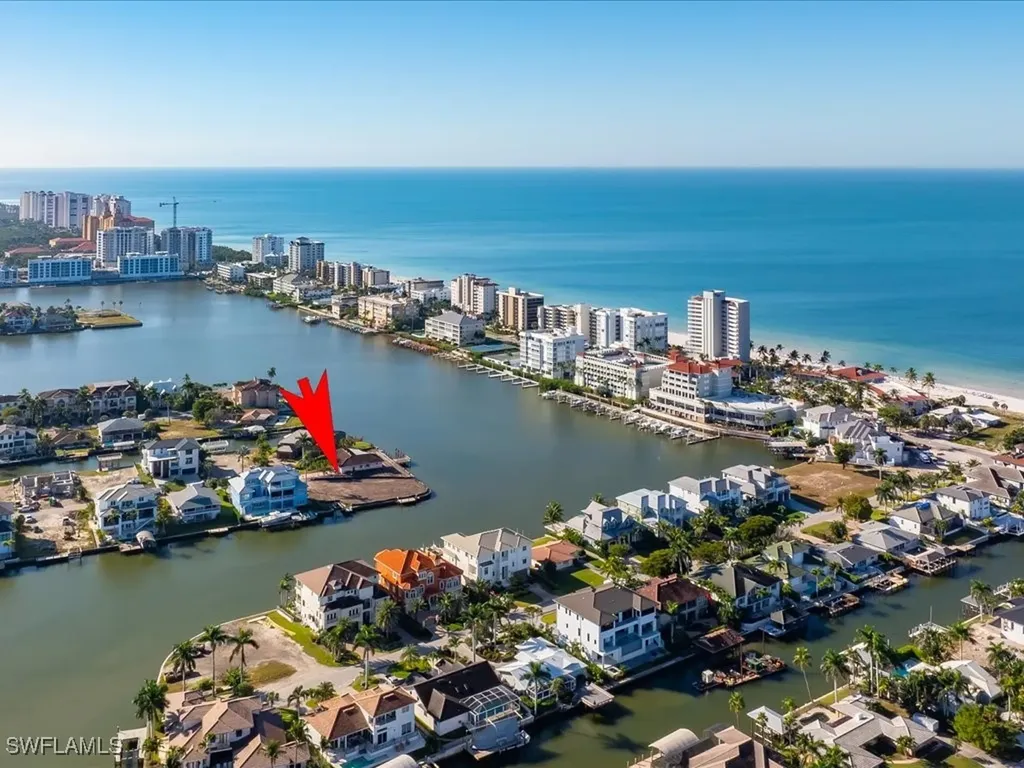 231 Trade Winds Avenue Naples FL 34108