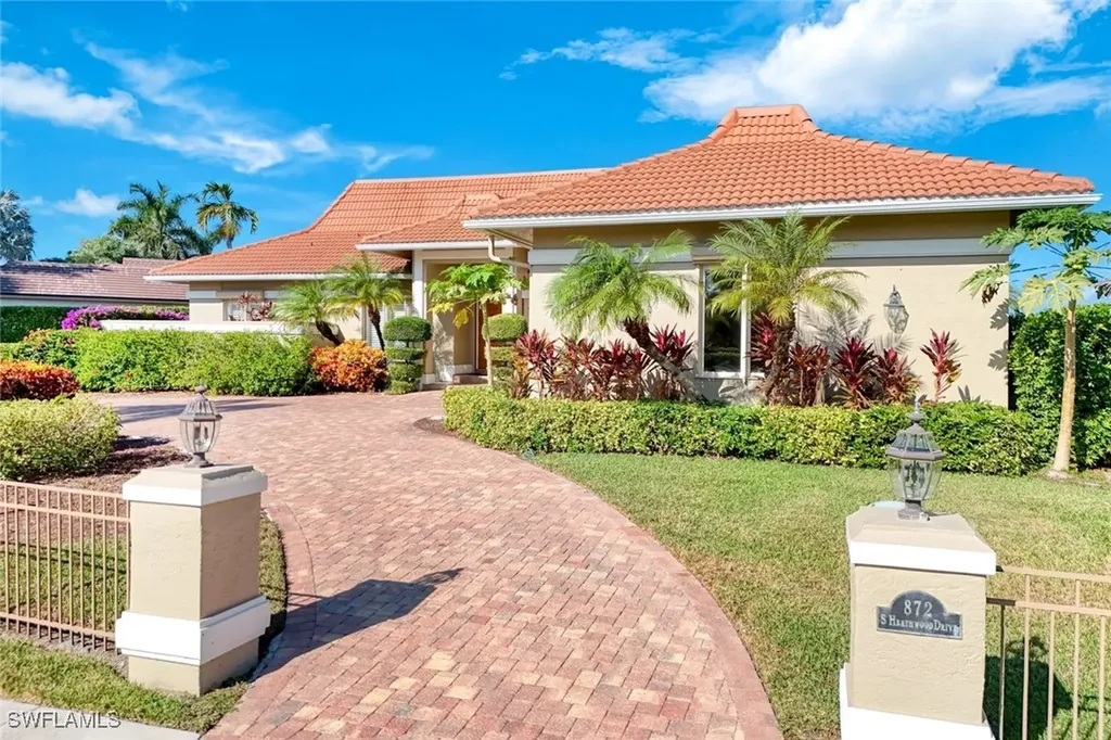 872 S Heathwood Drive Marco Island FL 34145