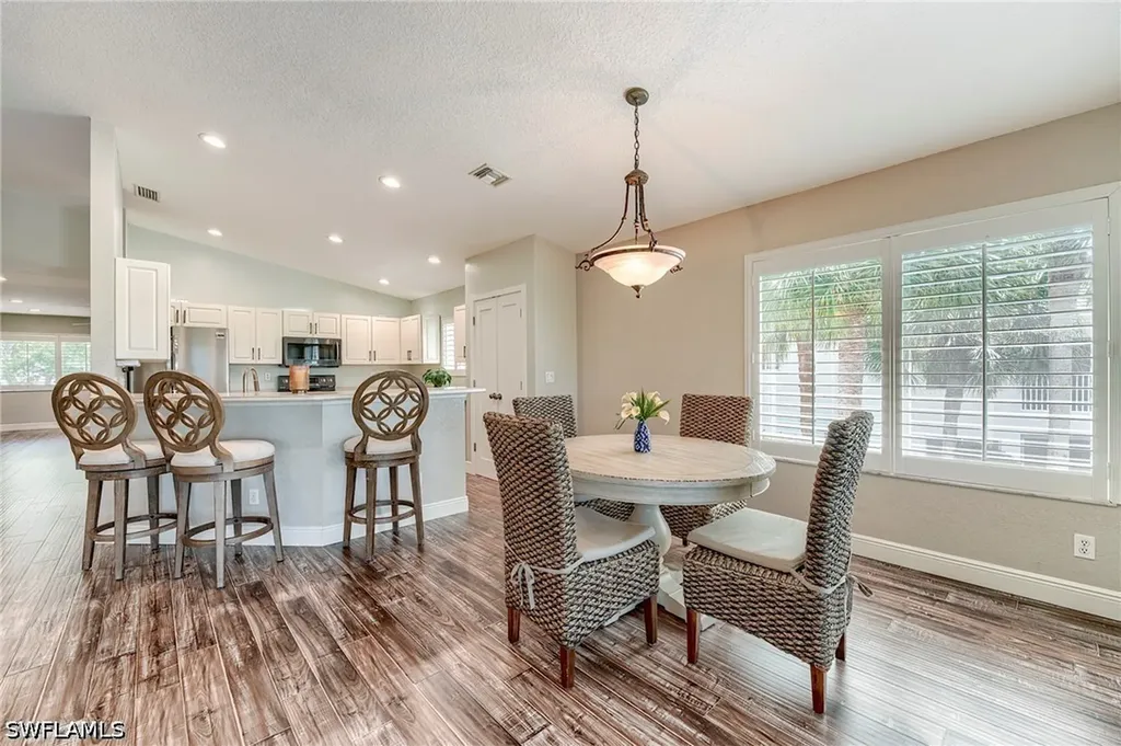 8460 Southbridge Drive Estero FL 33967
