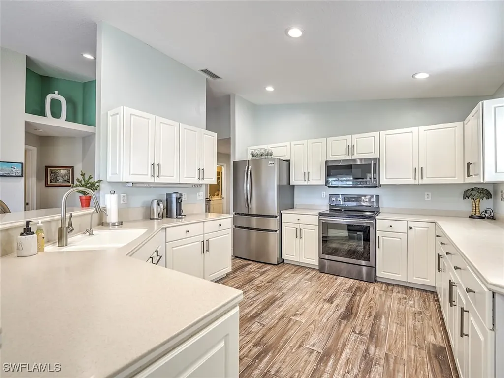 8460 Southbridge Drive Estero FL 33967