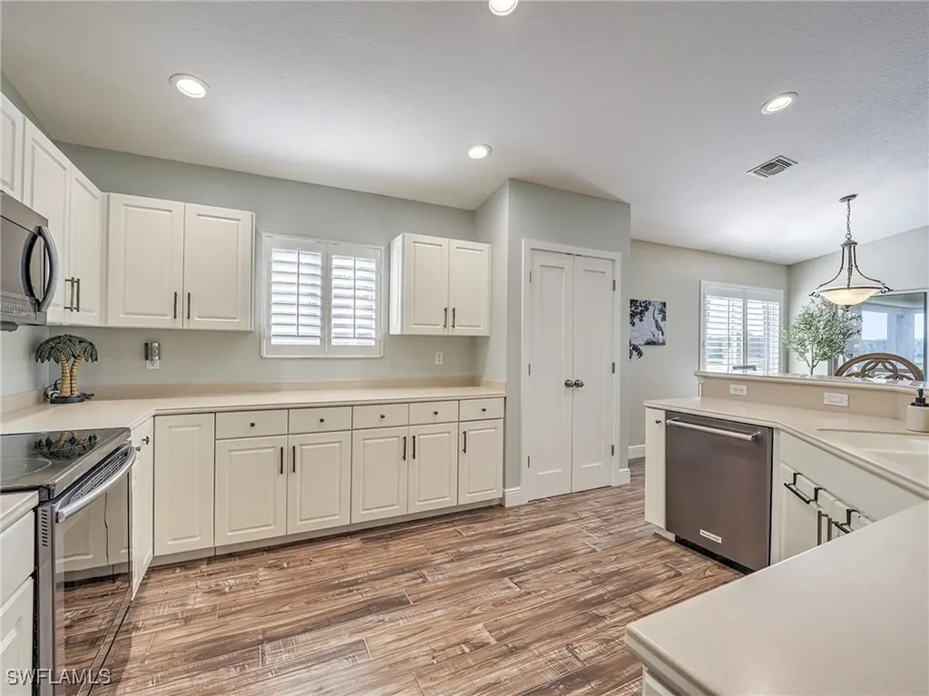 8460 Southbridge Drive Estero FL 33967