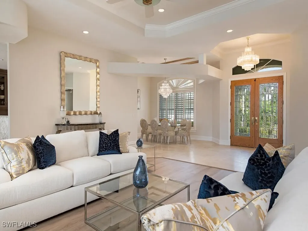 4459 Crayton Road Naples FL 34103