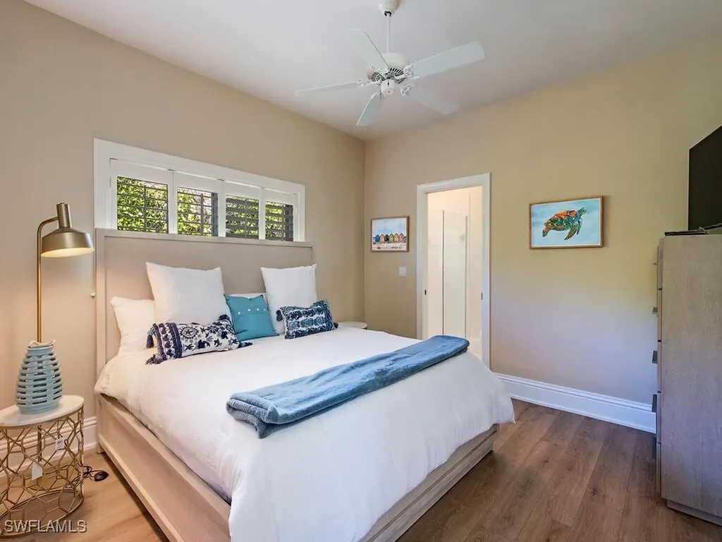 4459 Crayton Road Naples FL 34103