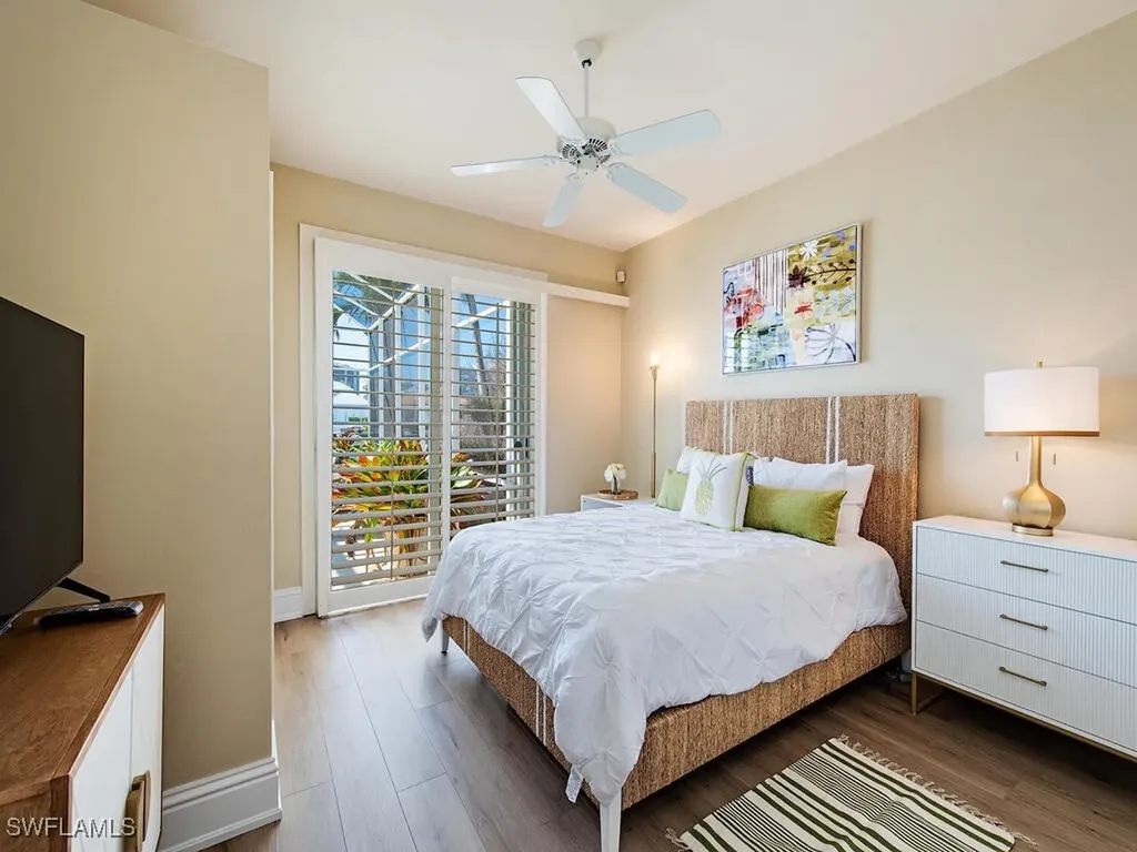 4459 Crayton Road Naples FL 34103