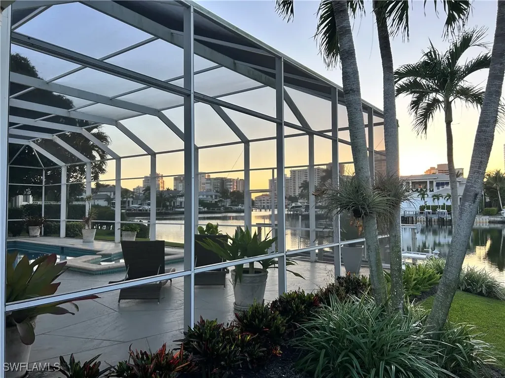 4459 Crayton Road Naples FL 34103