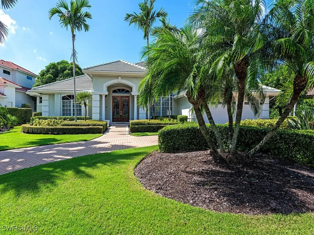 4459 Crayton Road Naples FL 34103