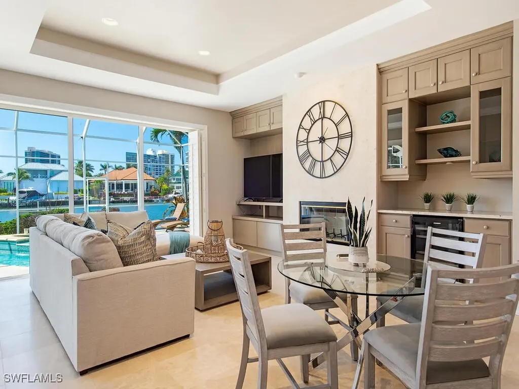 4459 Crayton Road Naples FL 34103