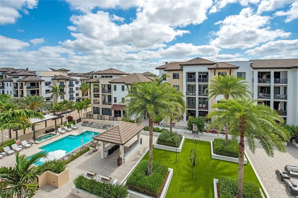 1030 3rd Avenue S Naples FL 34102