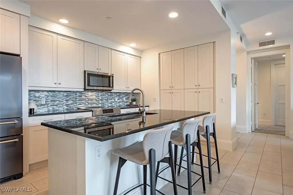 1030 3rd Avenue S Naples FL 34102