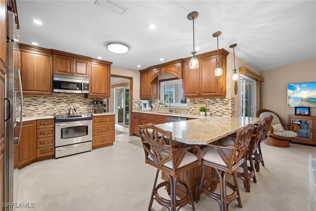 143 Leeward Court Marco Island FL 34145