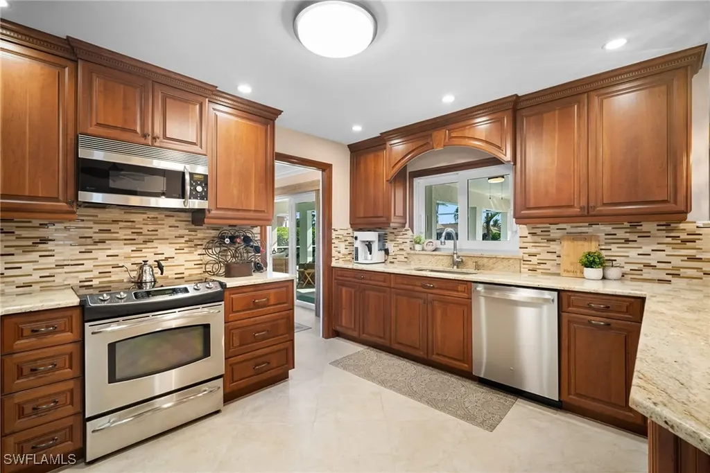 143 Leeward Court Marco Island FL 34145
