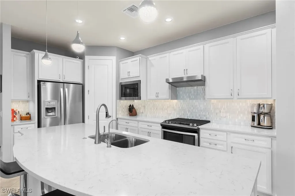 10572 Otter Key Lane Estero FL 33928