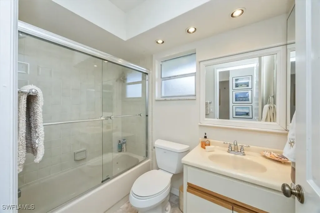 501 Lake Louise Circle Naples FL 34110