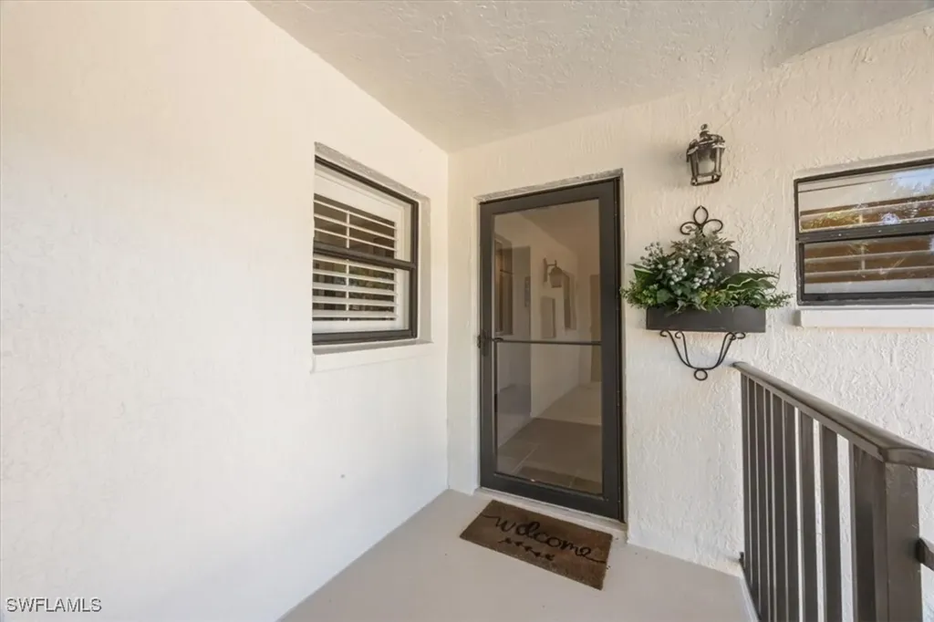501 Lake Louise Circle Naples FL 34110