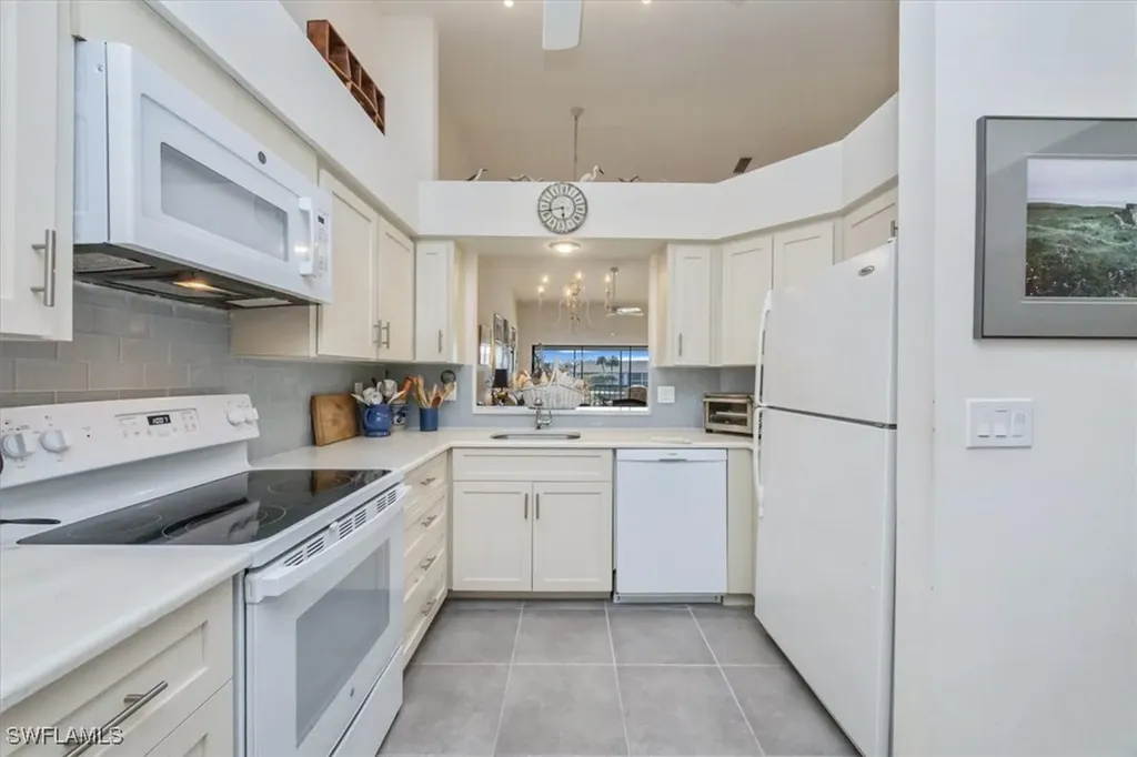 501 Lake Louise Circle Naples FL 34110