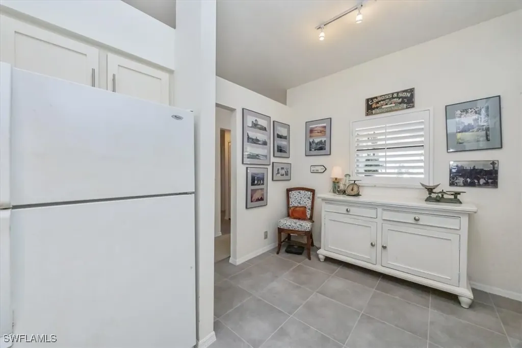 501 Lake Louise Circle Naples FL 34110