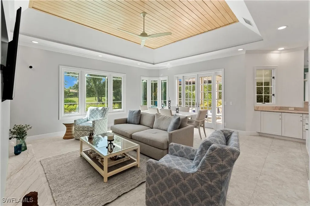 800 Ashburton Drive Naples FL 34110