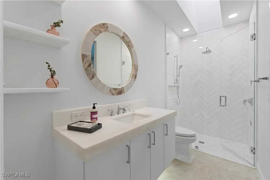 800 Ashburton Drive Naples FL 34110