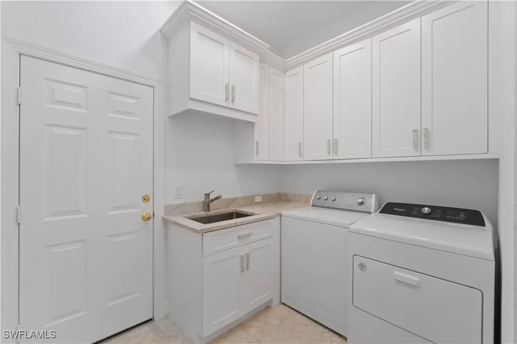 800 Ashburton Drive Naples FL 34110