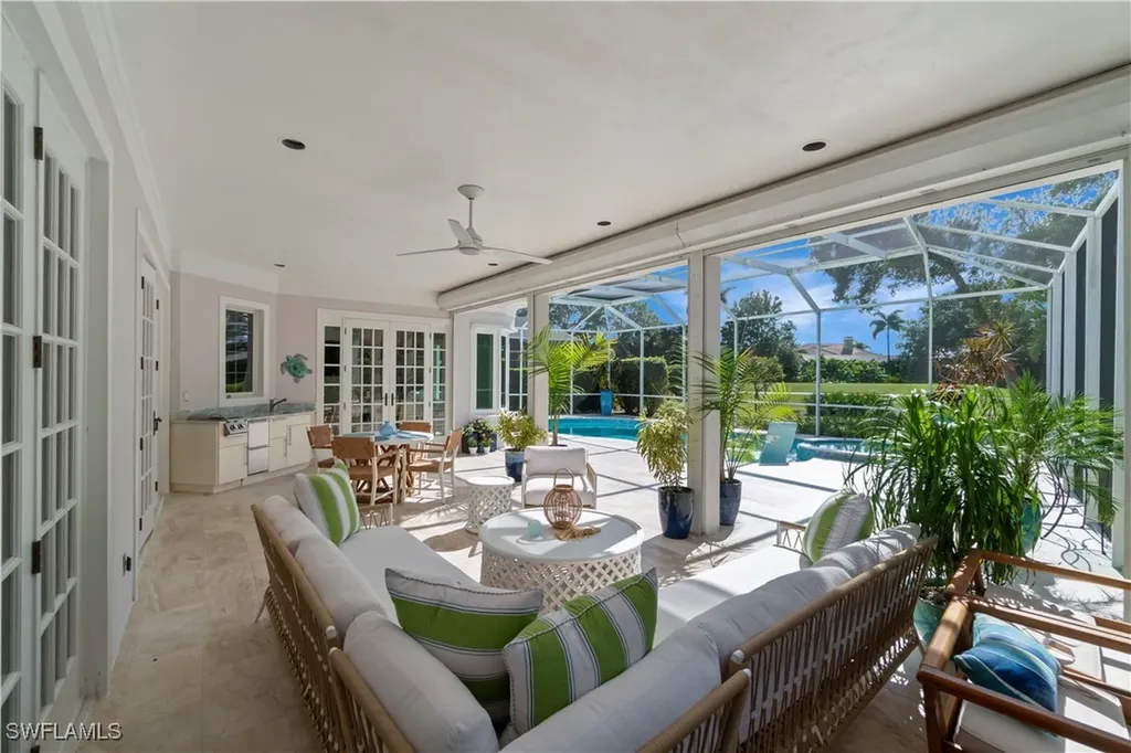 800 Ashburton Drive Naples FL 34110