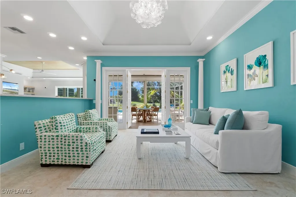 800 Ashburton Drive Naples FL 34110