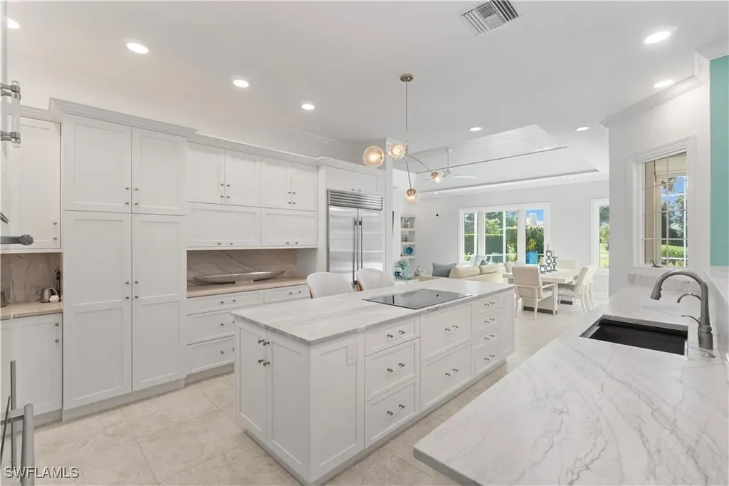 800 Ashburton Drive Naples FL 34110