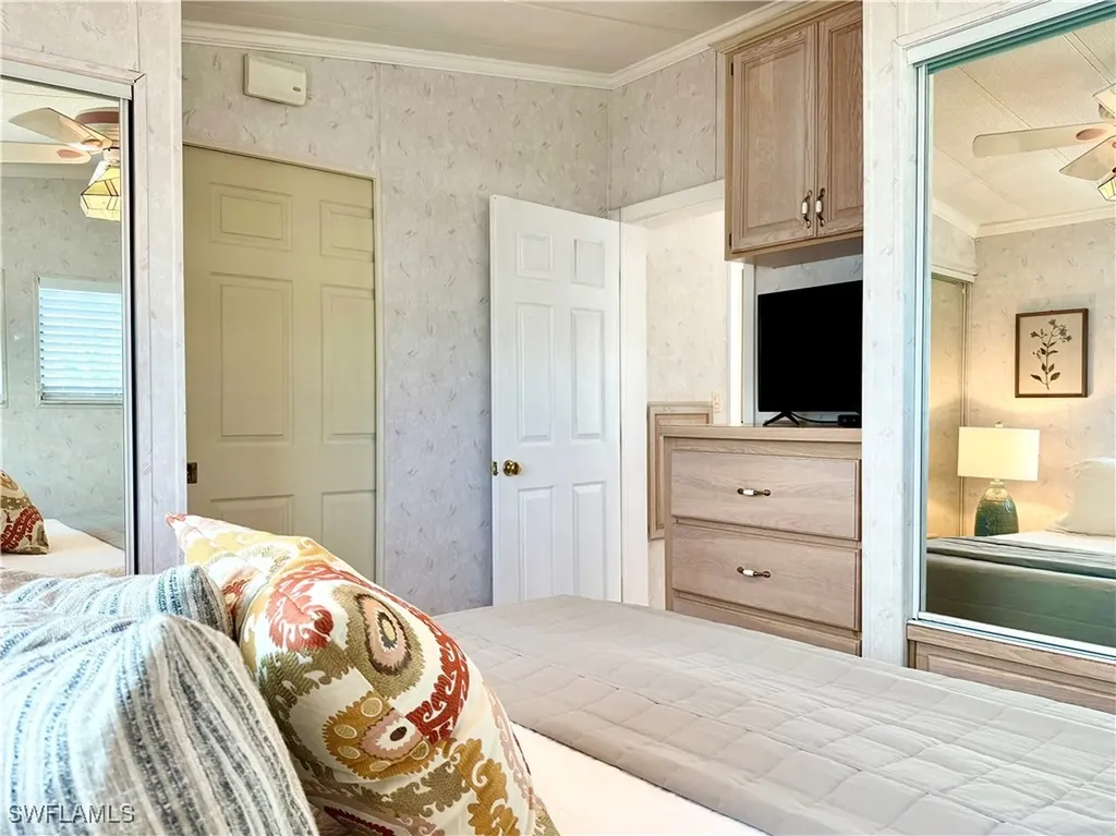 523 Cheetah Drive Naples FL 34114