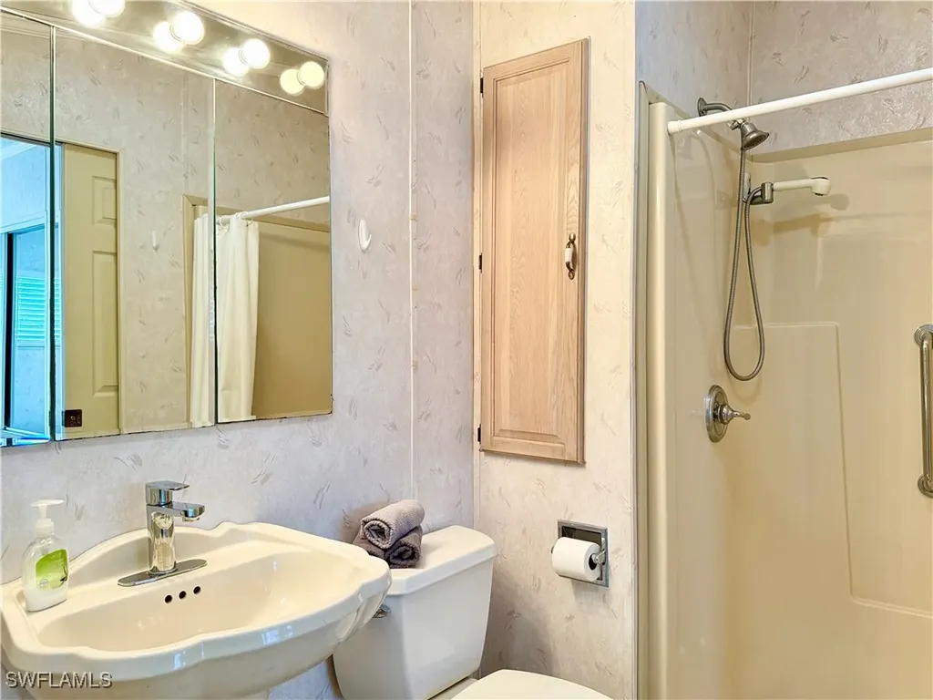 523 Cheetah Drive Naples FL 34114