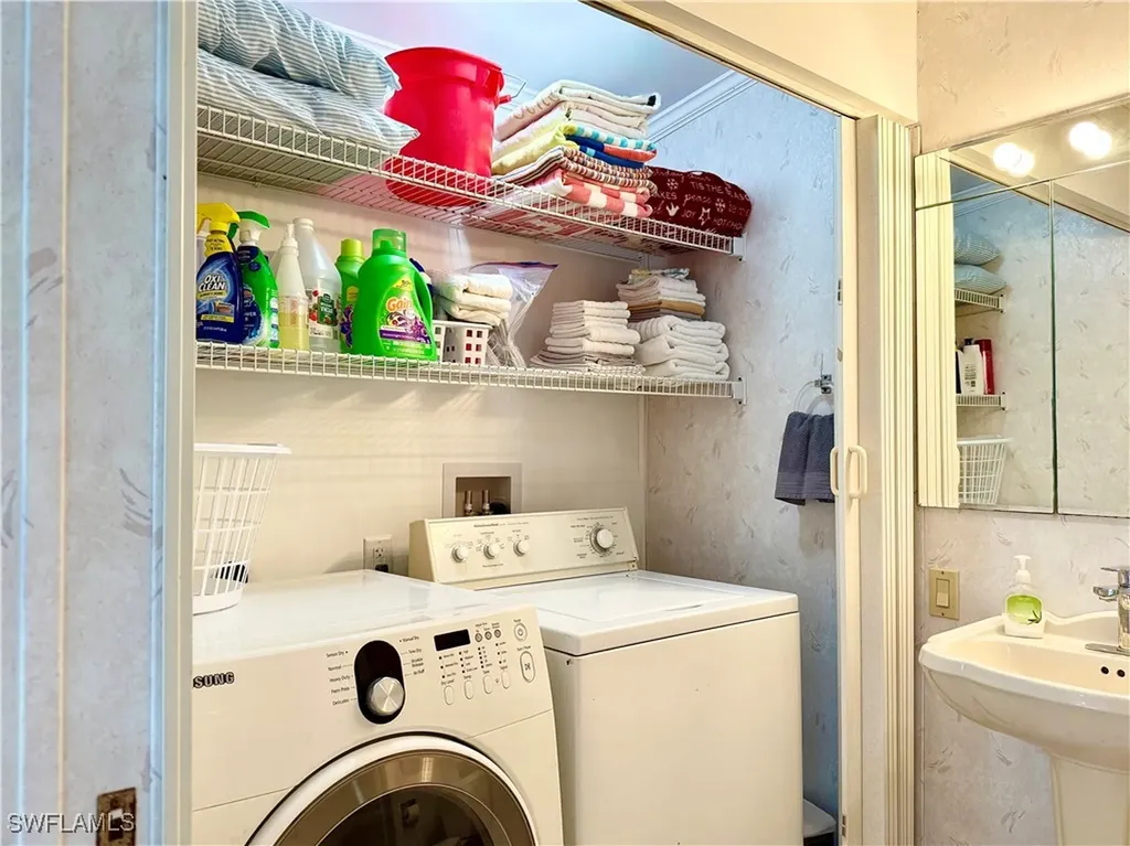 523 Cheetah Drive Naples FL 34114