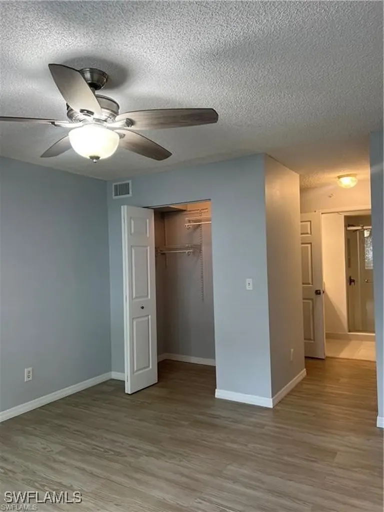 1210 Wildwood Lakes Boulevard Naples FL 34104