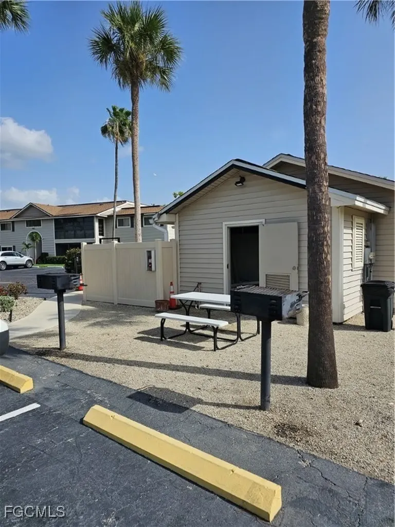 14831 Summerlin Woods Drive Fort Myers FL 33919