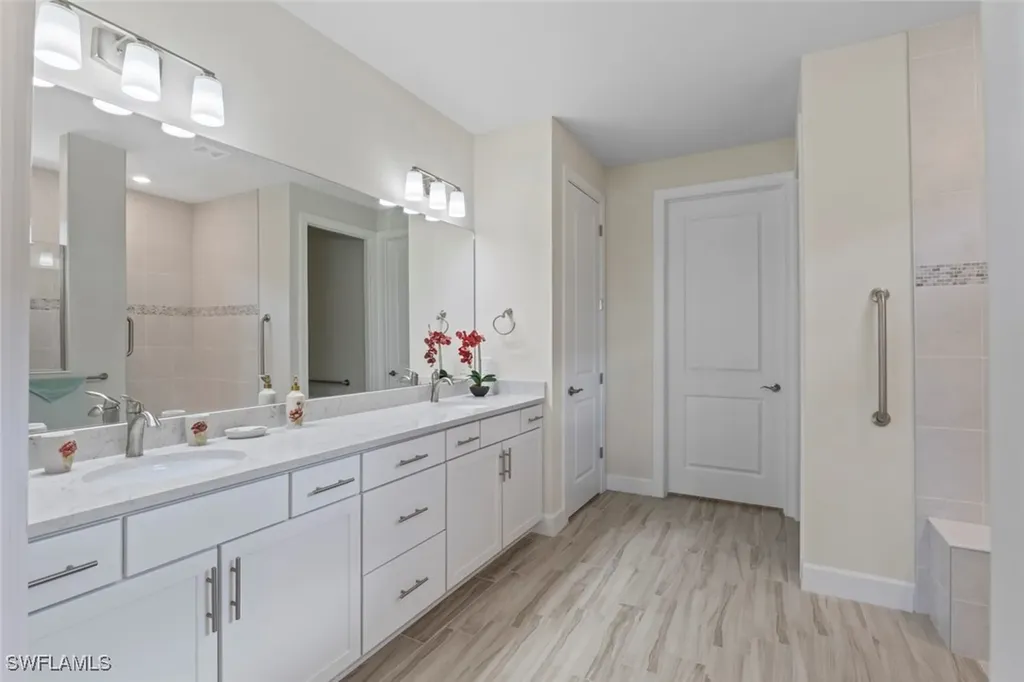 6483 Holiman Way Ave Maria FL 34142