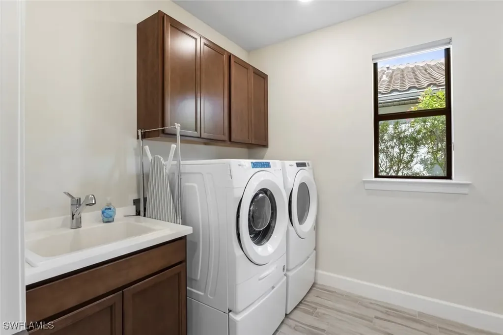 6483 Holiman Way Ave Maria FL 34142