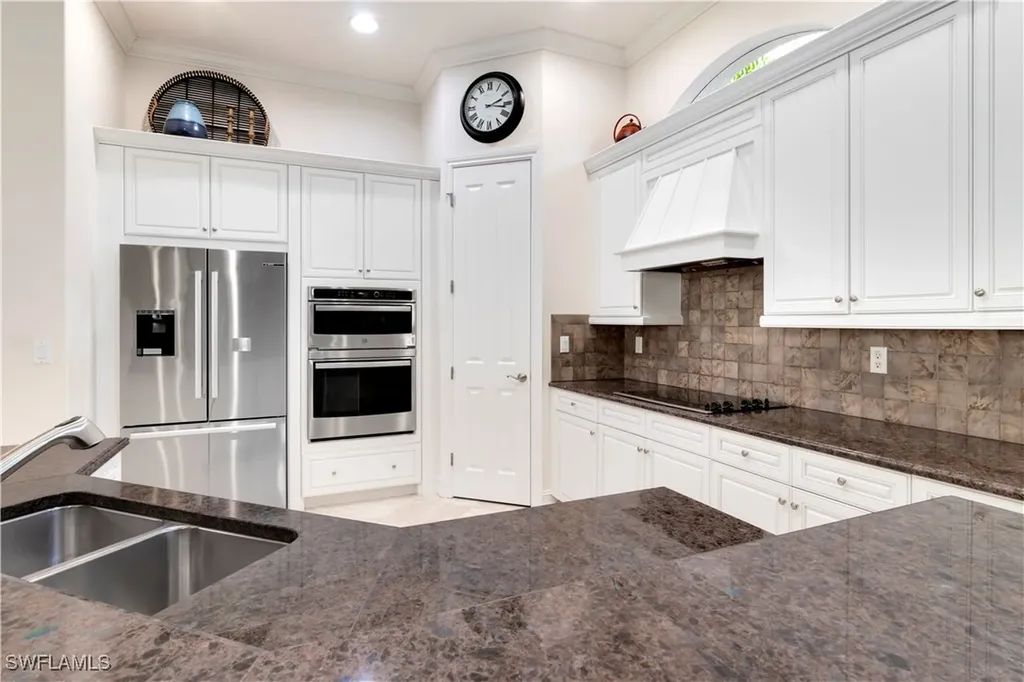 8986 Shenendoah Circle Naples FL 34113