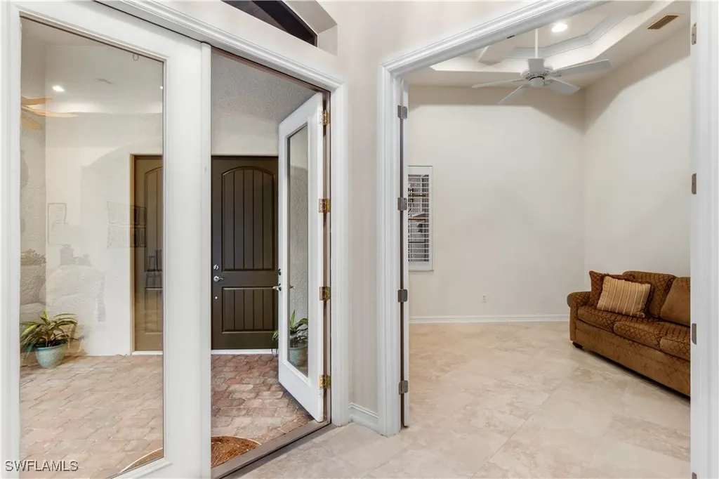 8986 Shenendoah Circle Naples FL 34113