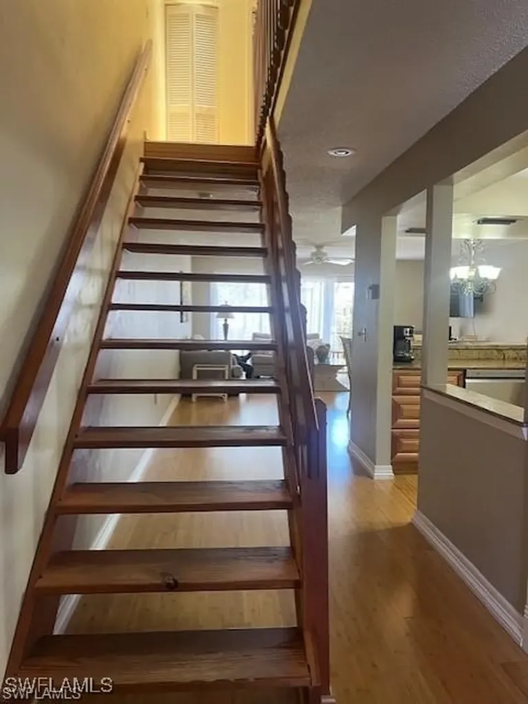 800 Meadowland Drive Naples FL 34108