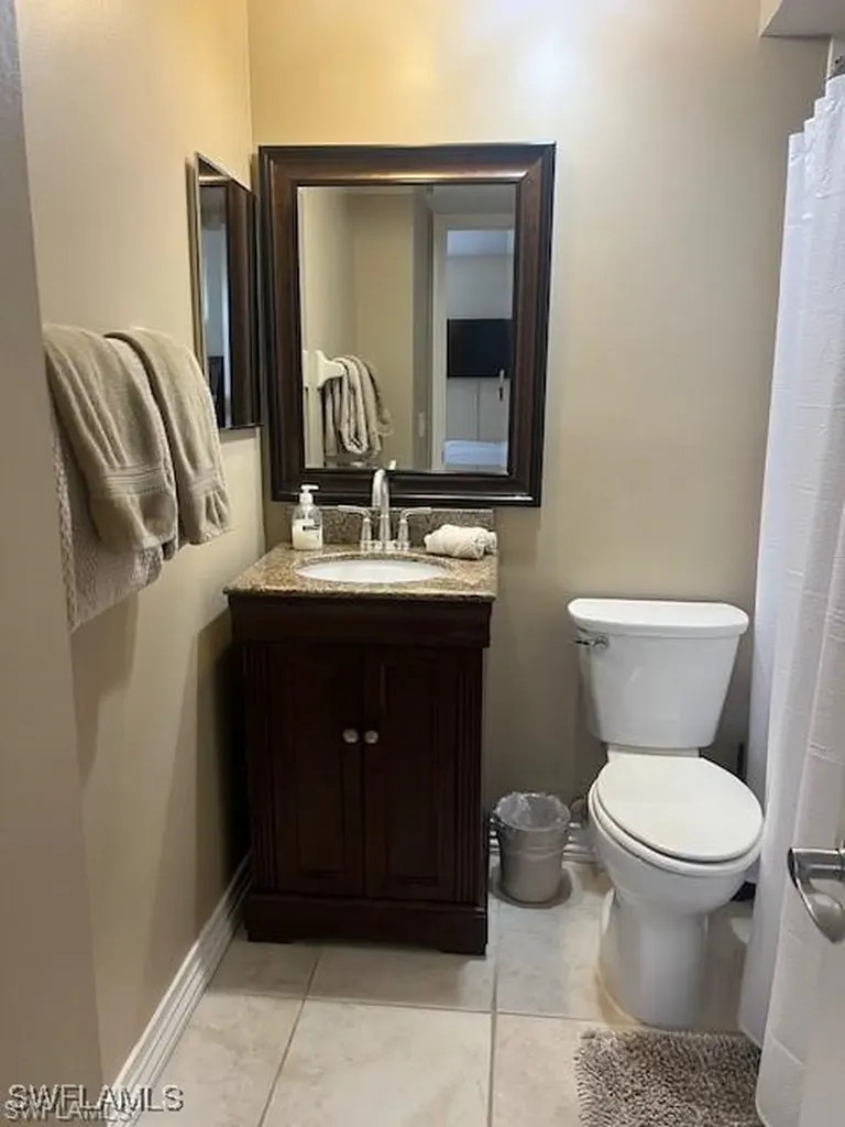 800 Meadowland Drive Naples FL 34108