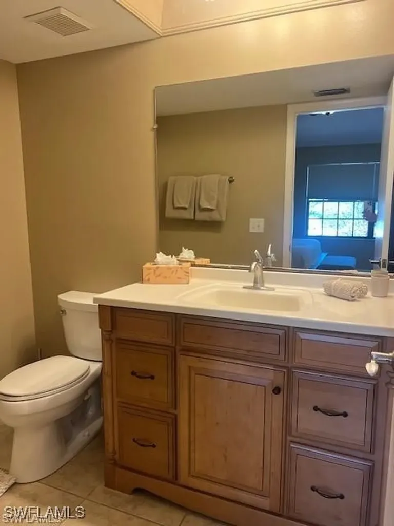 800 Meadowland Drive Naples FL 34108