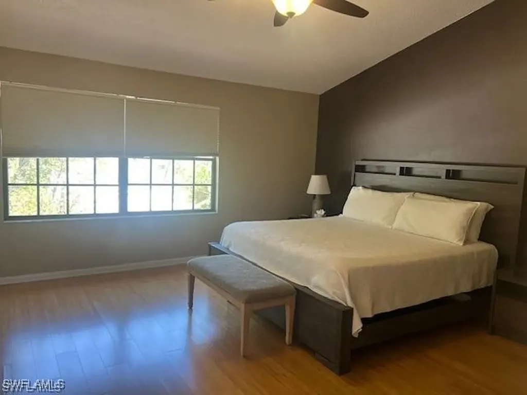 800 Meadowland Drive Naples FL 34108
