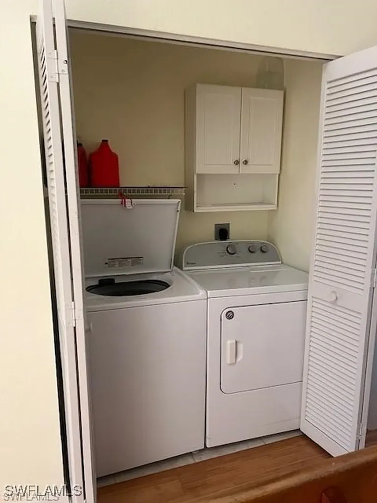 800 Meadowland Drive Naples FL 34108