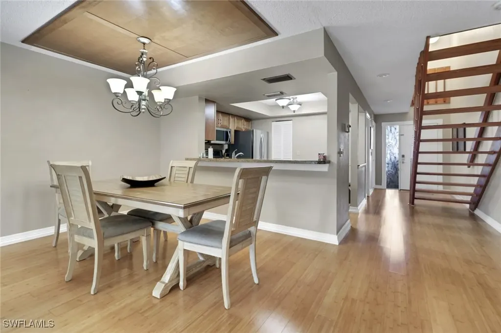 800 Meadowland Drive Naples FL 34108