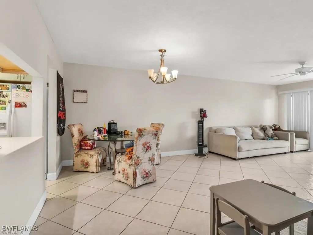 700 Valley Stream Drive Naples FL 34113