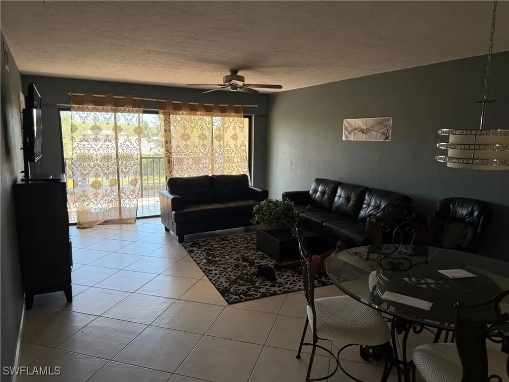700 Valley Stream Drive Naples FL 34113