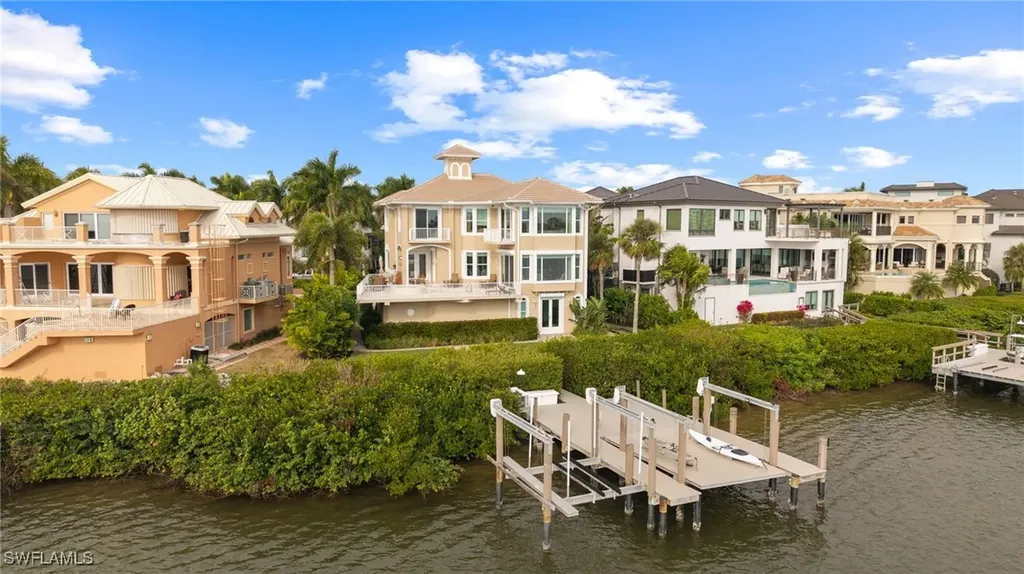 208 San Mateo Drive Bonita Springs FL 34134