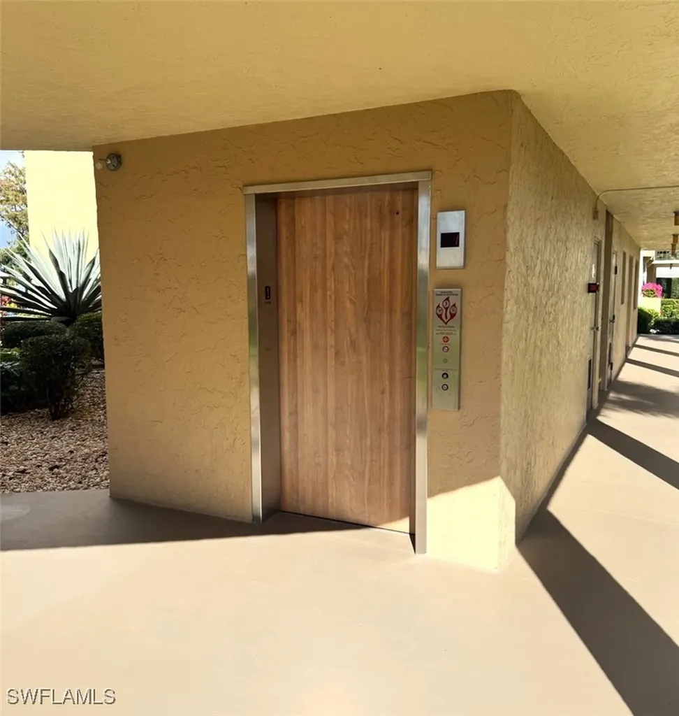 85 Saint Andrews Boulevard Naples FL 34113