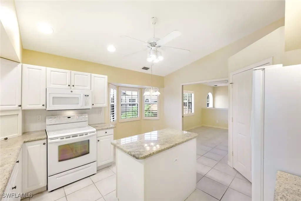 6210 Reserve Circle Naples FL 34119