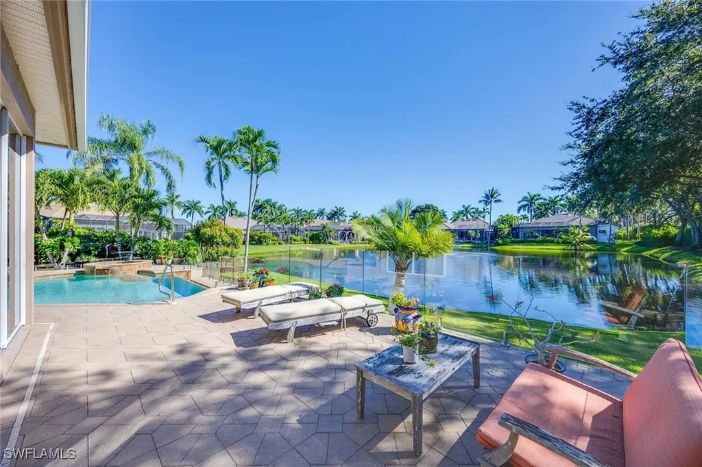 8752 Muirfield Drive Naples FL 34109
