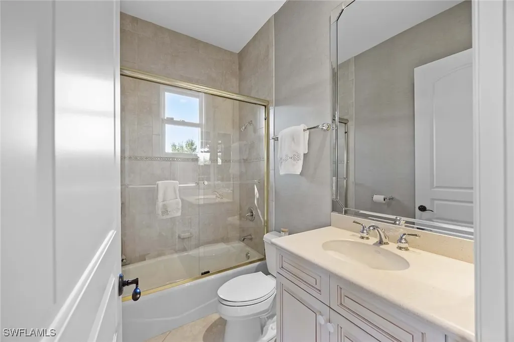 8752 Muirfield Drive Naples FL 34109